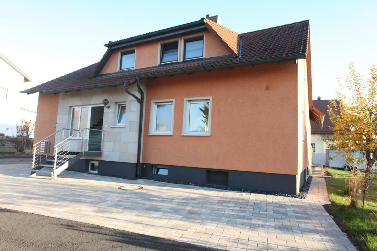 B&B'S Im Aischgrund Adelsdorf Extérieur photo